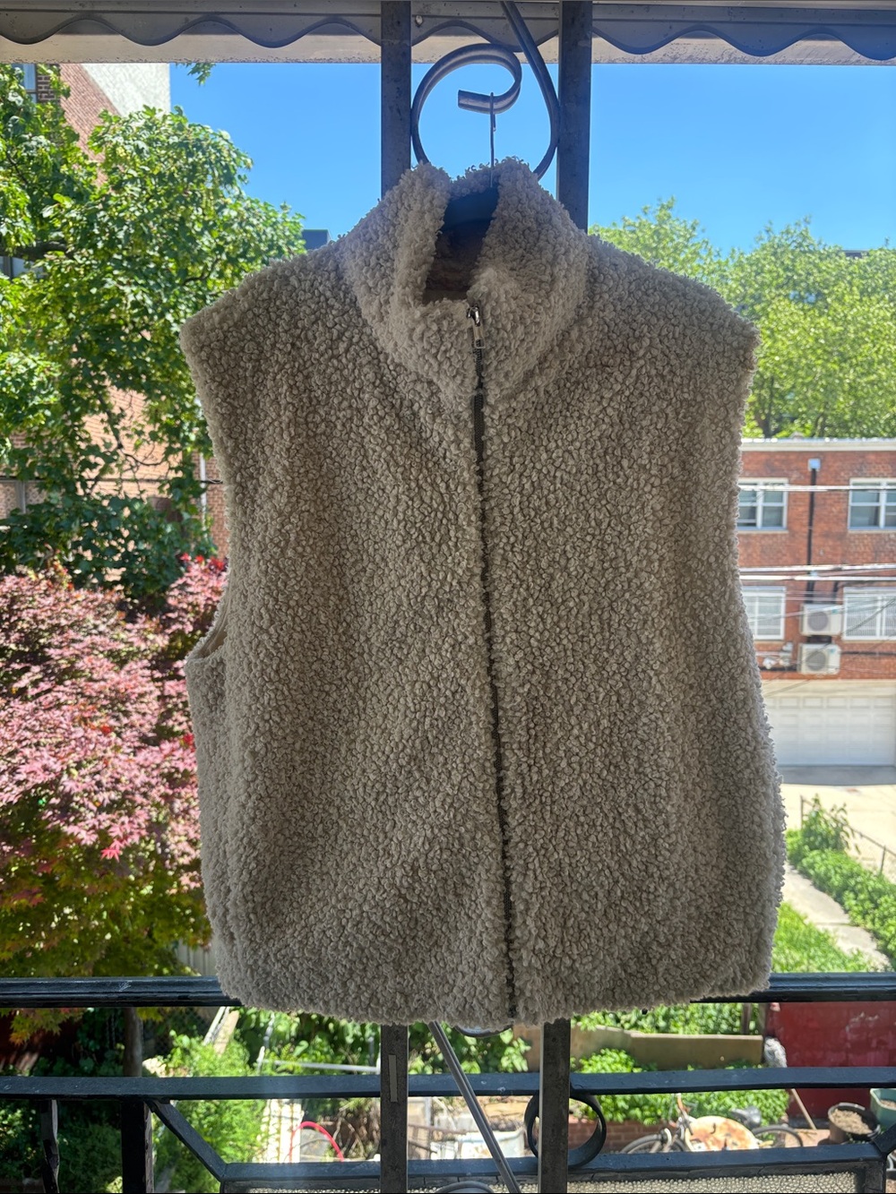 Cozy Women's Sherpa Zip-Up Vest in Light Taupe